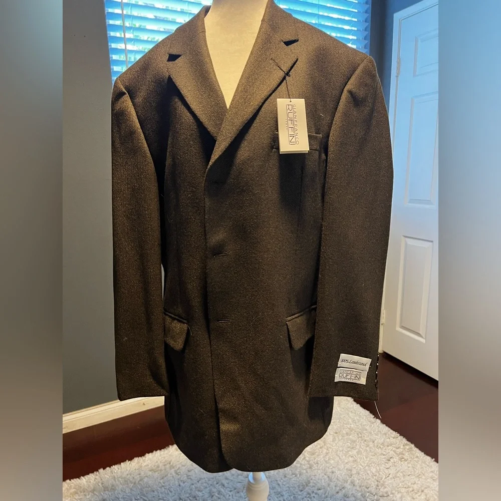Ruffini Men's Brown  Blazer made of Lambswool. NWT. Size L